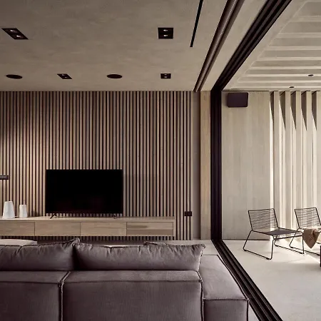 Alpha - A Leading Luxury Villa! וילה *