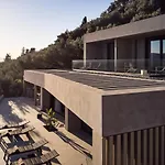 Alpha - A Leading Luxury Villa! Willa