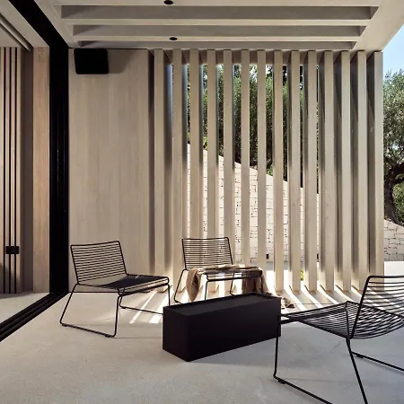 Alpha - A Leading Luxury Villa! فيلة